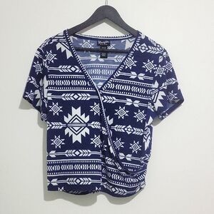 WRANGLER RETRO WOMEN'S FAUX WRAP SHORT SLEEVE GEOMETRIC WESTERN AZTAC